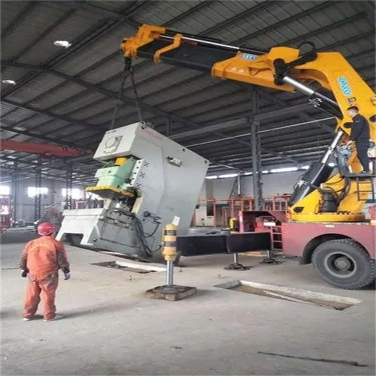 阜宁县80吨折臂吊车出租附近电话