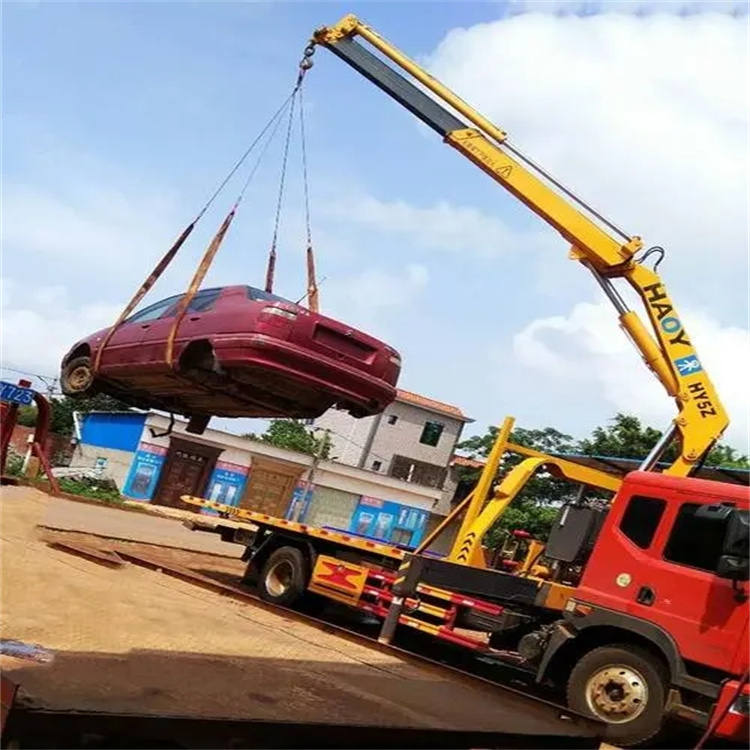 阜宁县吊车吊汽车的正确方法